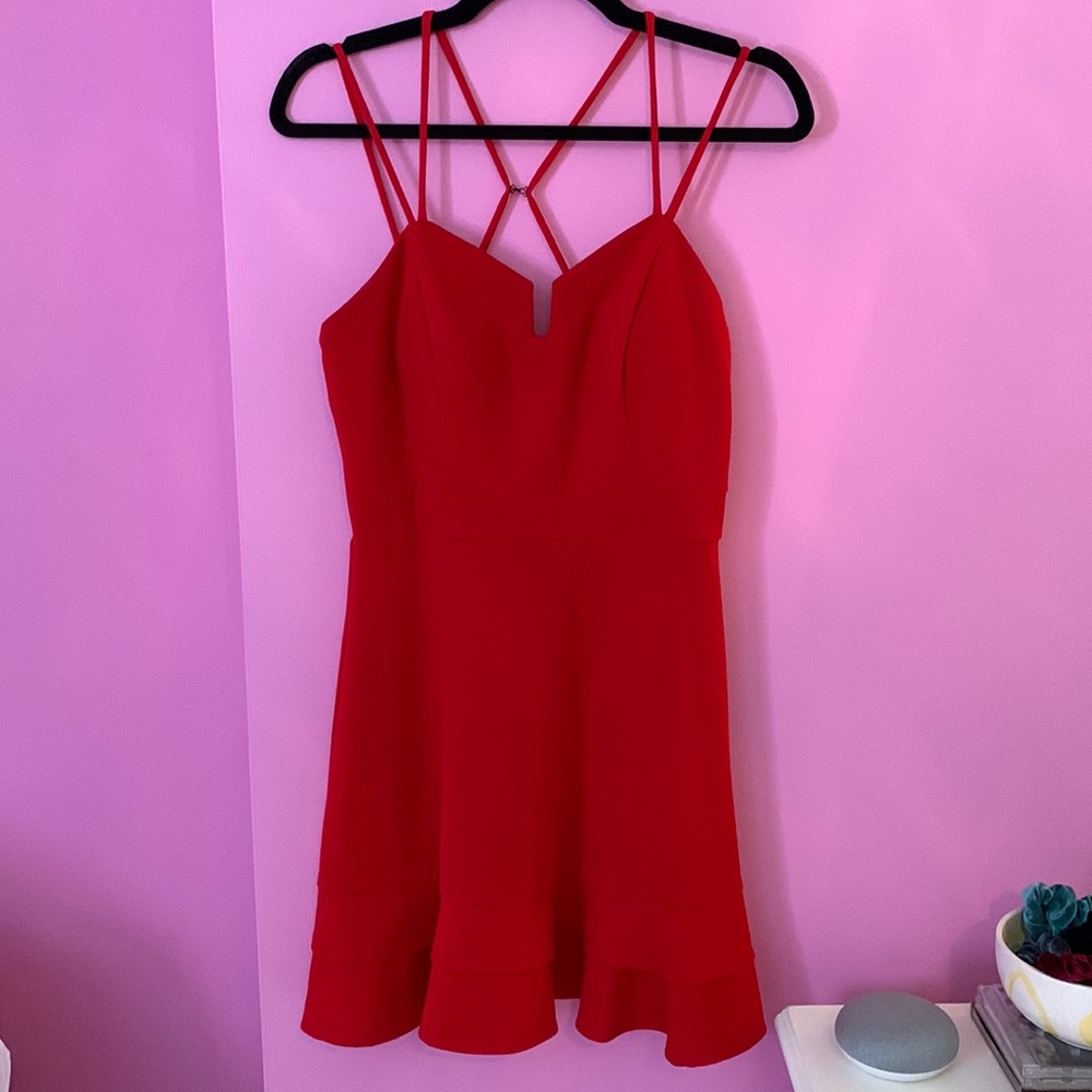 teeze me women's size 7 red formal dress with sewn in pads